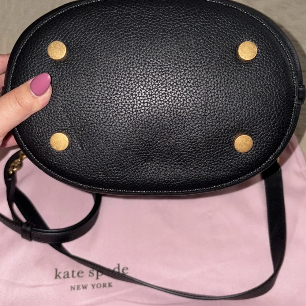 Kate Spade Gramercy Medium Bucket Bag - Picture 5 of 6